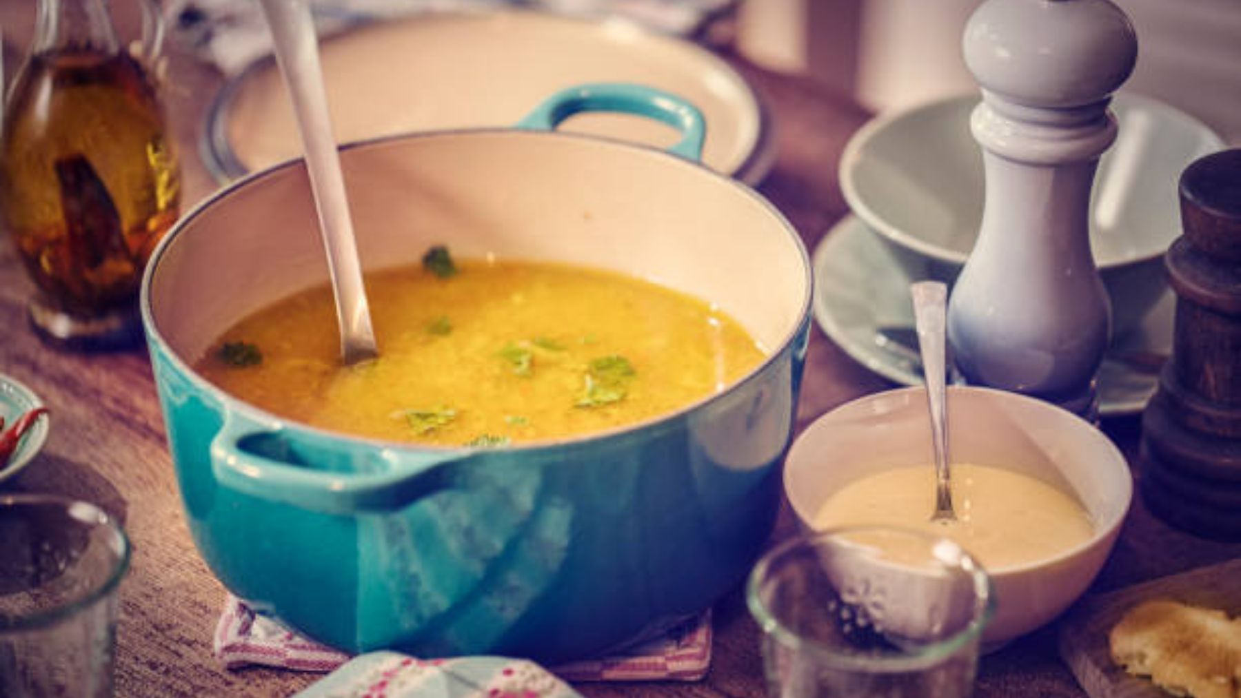 En qué se diferencia el caldo, de la sopa y del consomé