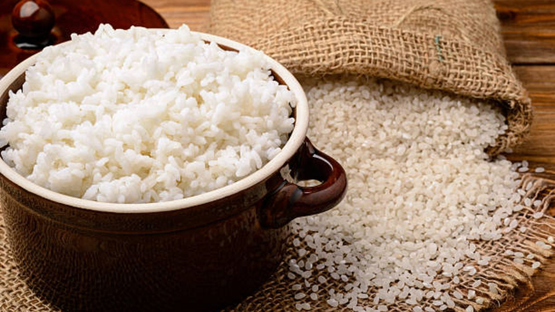 Los remedios para evitar que el arroz acabe pegado en la olla