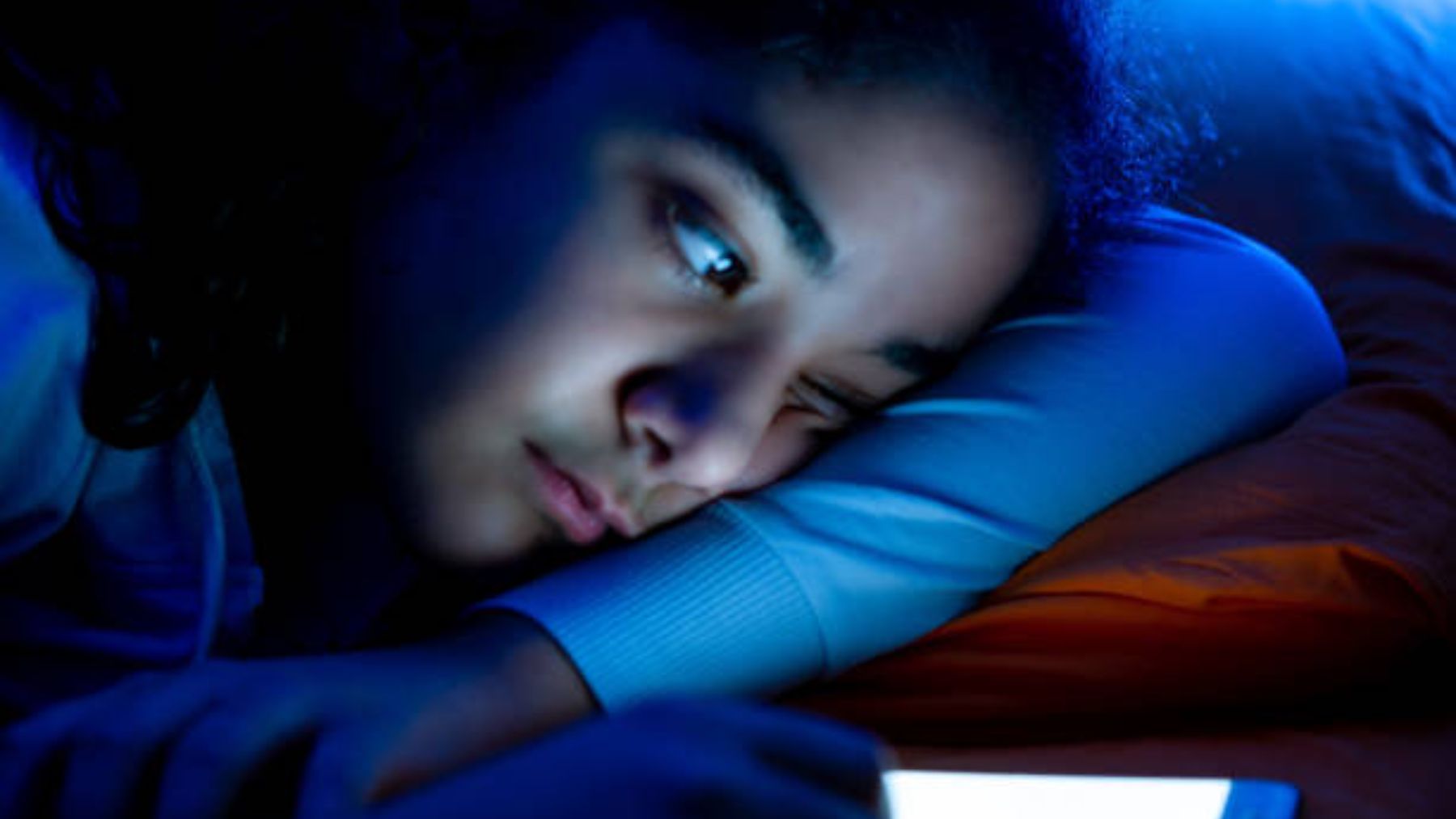 Descubre cómo hacer frente al insomnio en la adolescencia