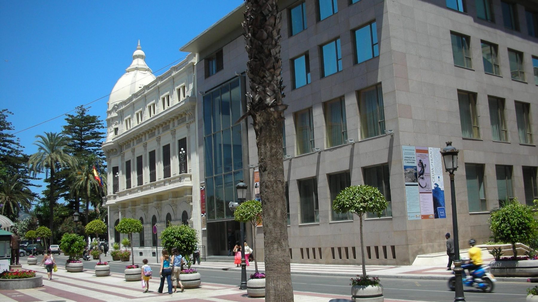Vista exterior del Palacio de la Asamblea de Ceuta (EUROPA PRESS).