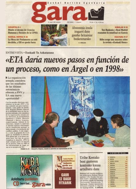 La foto que retrata a Sánchez: su socia bilduetarra Aizpurua sentada con terroristas de ETA en 2001