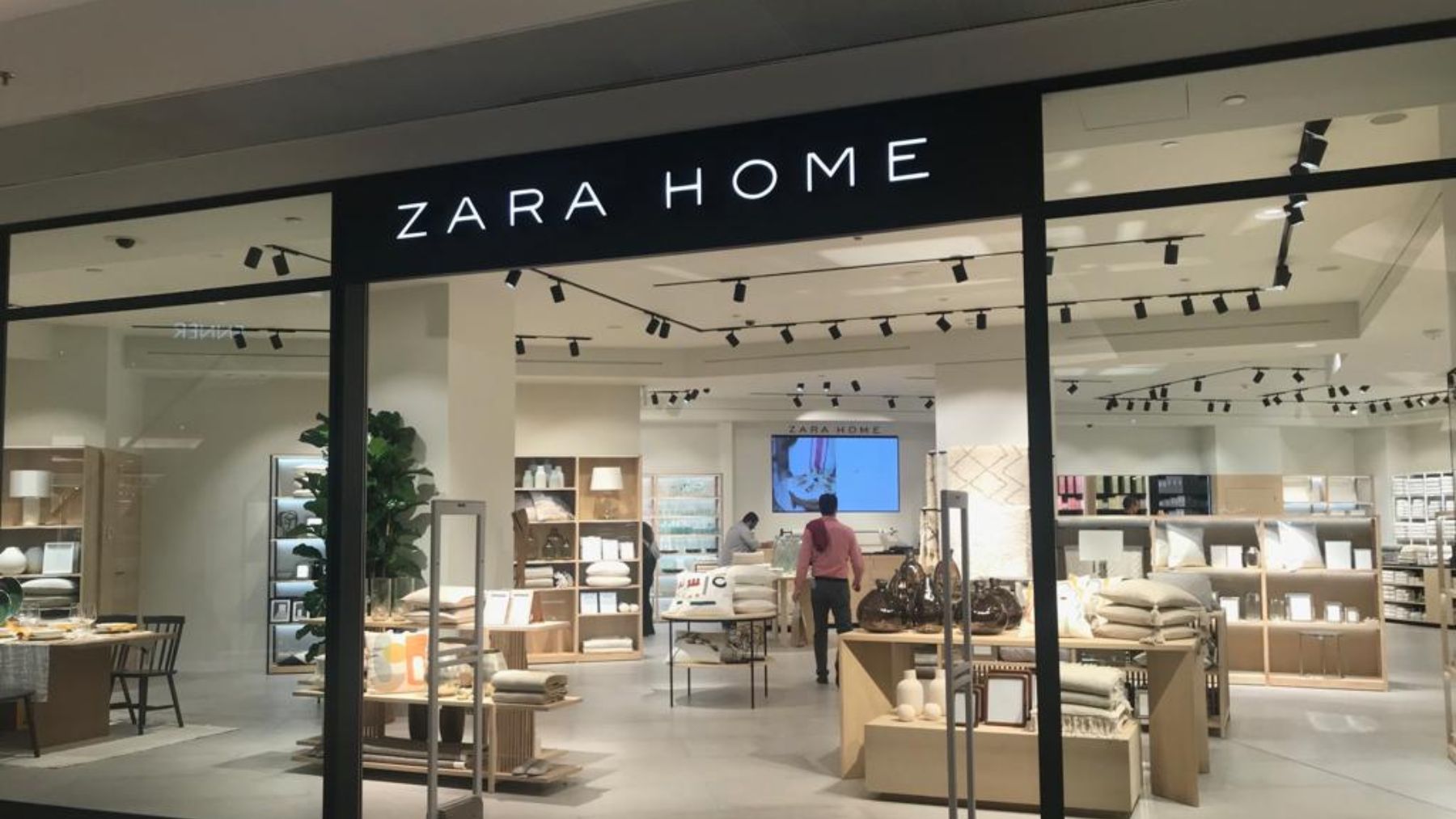 La espectacular novedad de Zara Home por 12 euros para decir adiós al desorden en tu armario