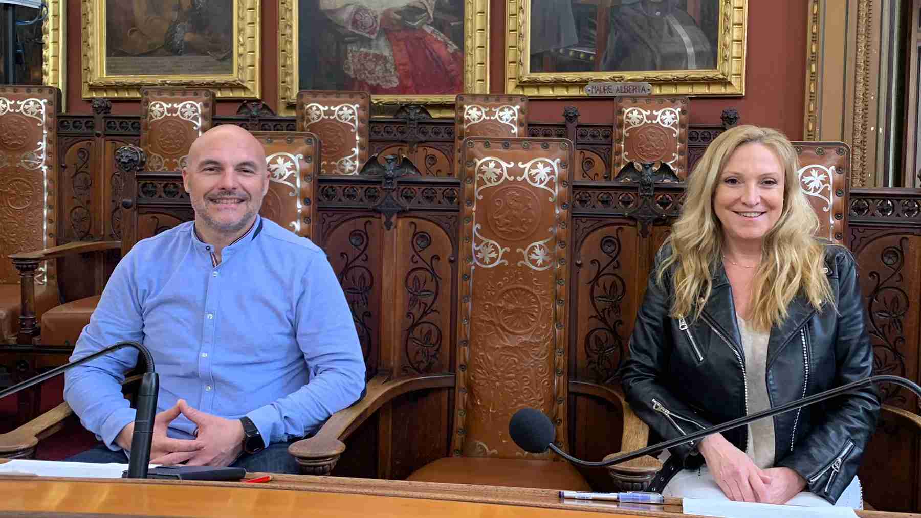 Los concejales del PP de Palma, David Díez y Montserrat Oliveras.