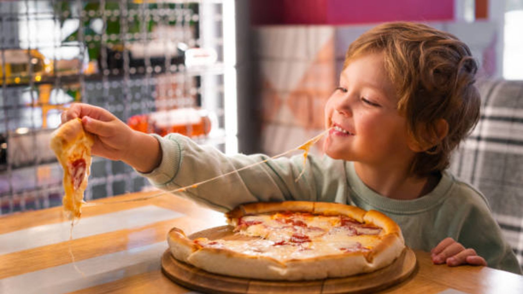 Descubre el efecto que puede tener la comida rápida en los niños