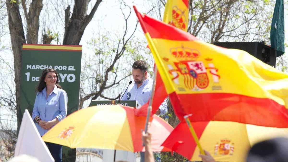 Santiago Abascal y Macarena Olona en la marcha de Vox en Cádiz.