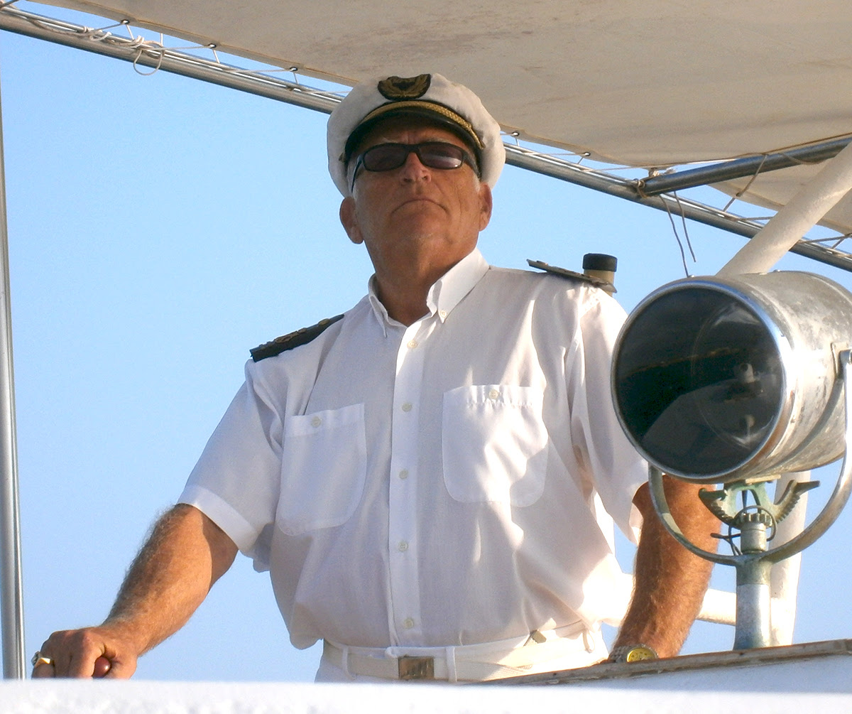 Mateo Zanoguera, a bordo de su barco