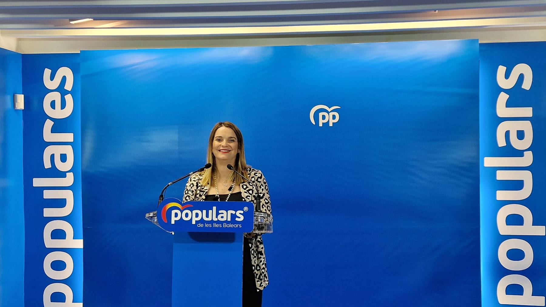 La líder del PP balear, Marga Prohens, durante su comparecencia ante la prensa.