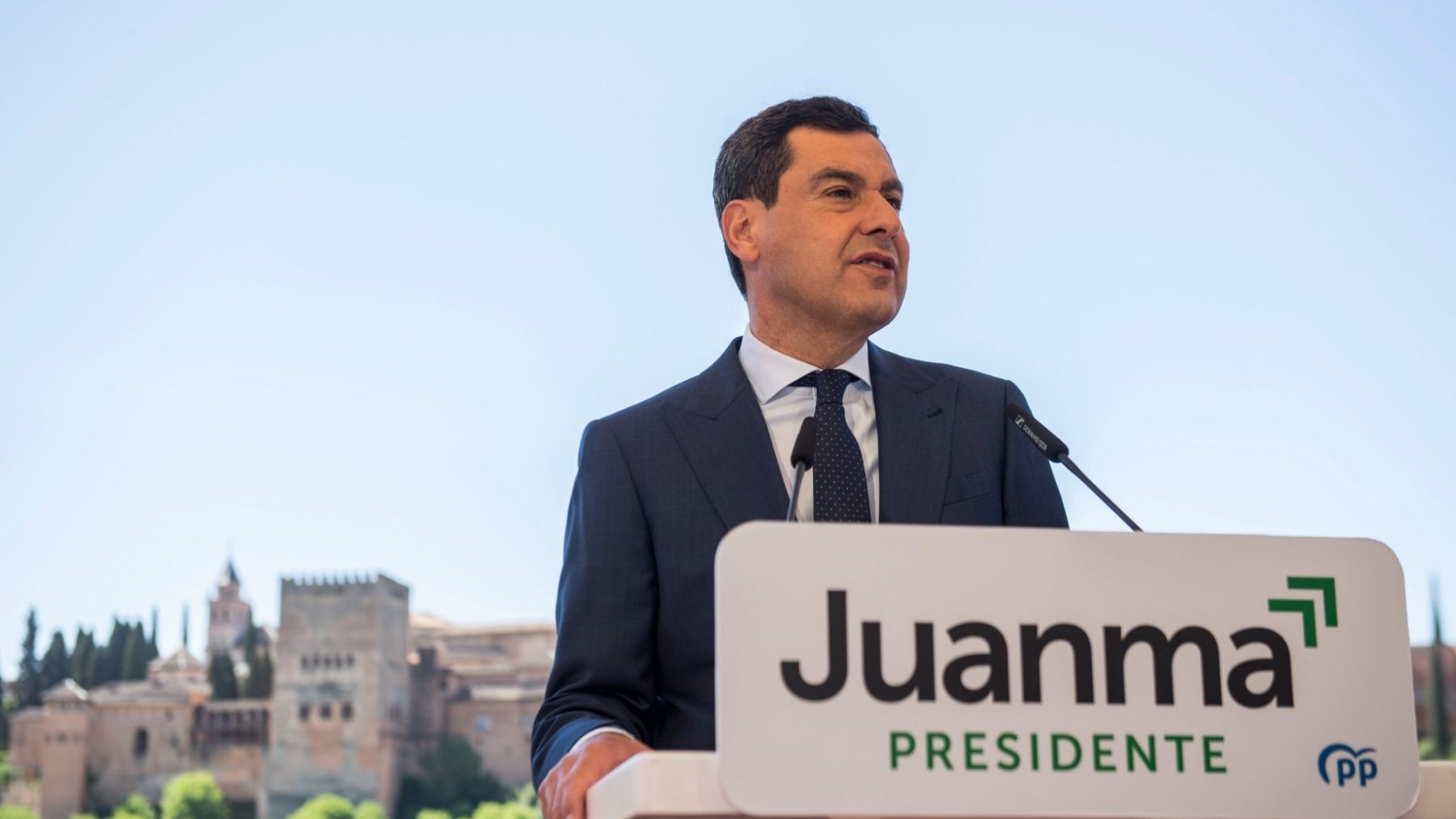 El presidente de la Junta de Andalucía, Juanma Moreno, este miércoles en Granada (ÁLEX CÁMARA / EUROPA PRESS).