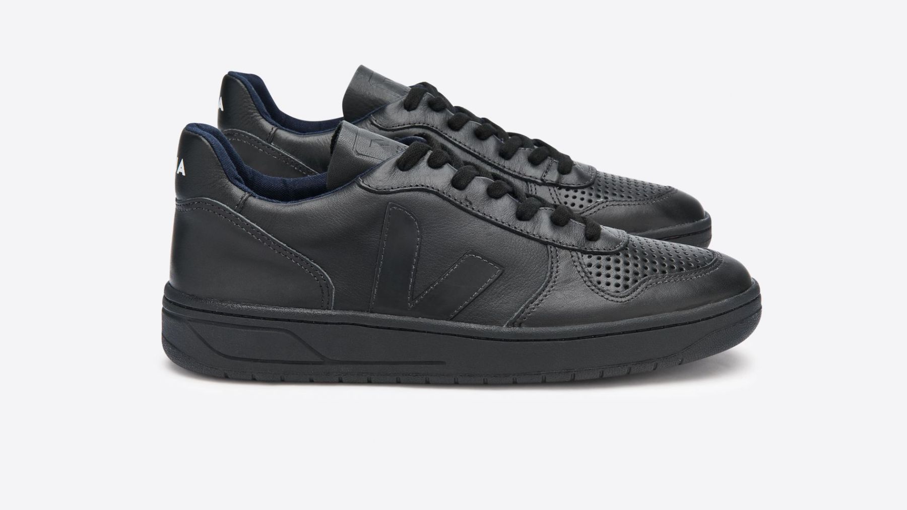 ¿Conoces el outlet de Veja? Los 10 mejores descuentos para vestir como