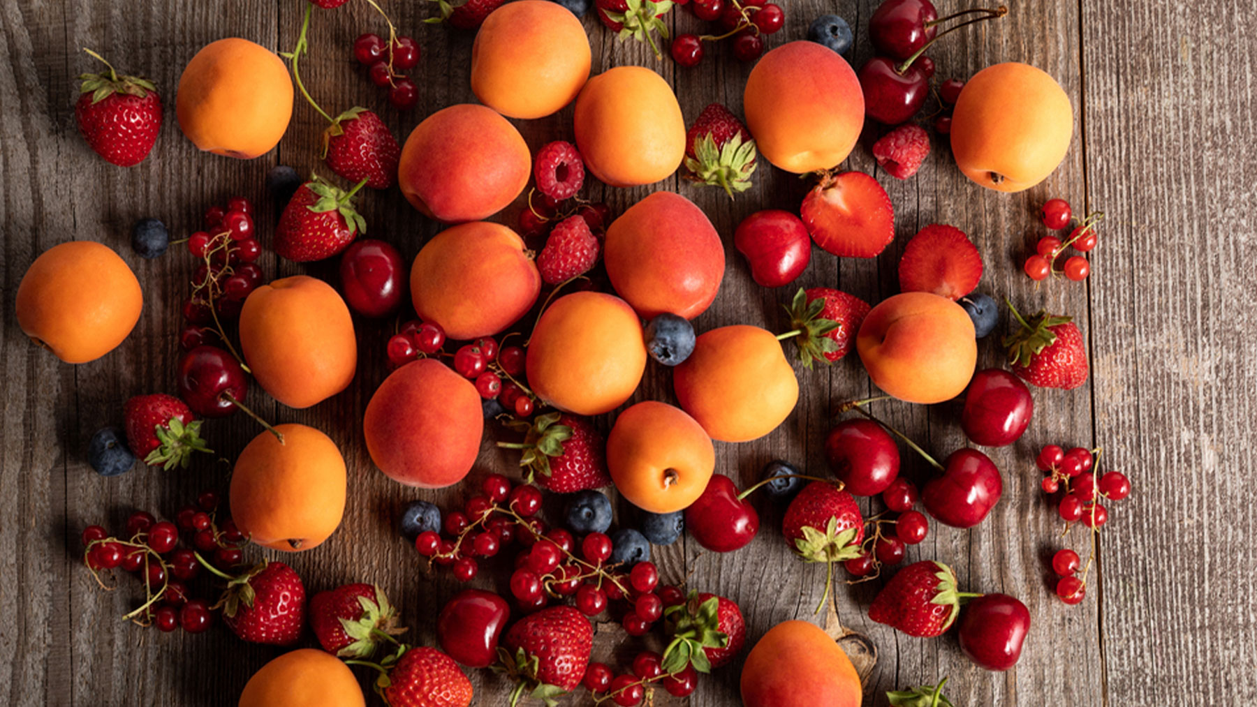 Albaricoques, fresas y cerezas se encuentra ahora en su mejor momento de consumo.