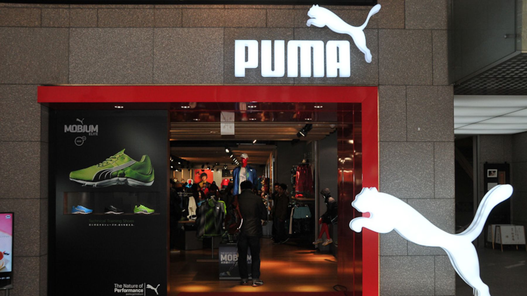 Descubre las mejores zapatillas deportivas para mujer de Puma