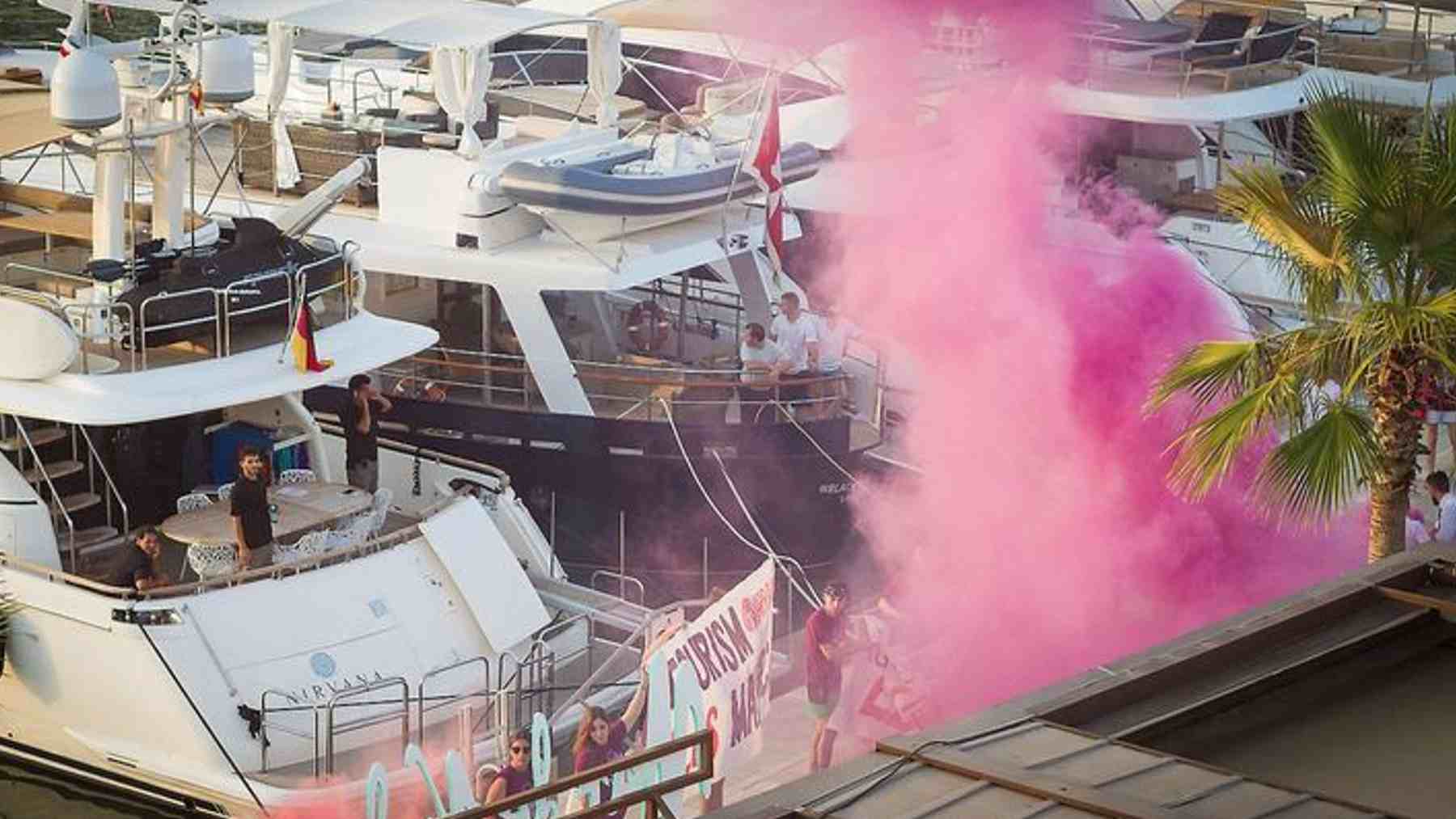 Imagen del acto vandálico de Arran en el puerto de Palma en 2017. ARRAN