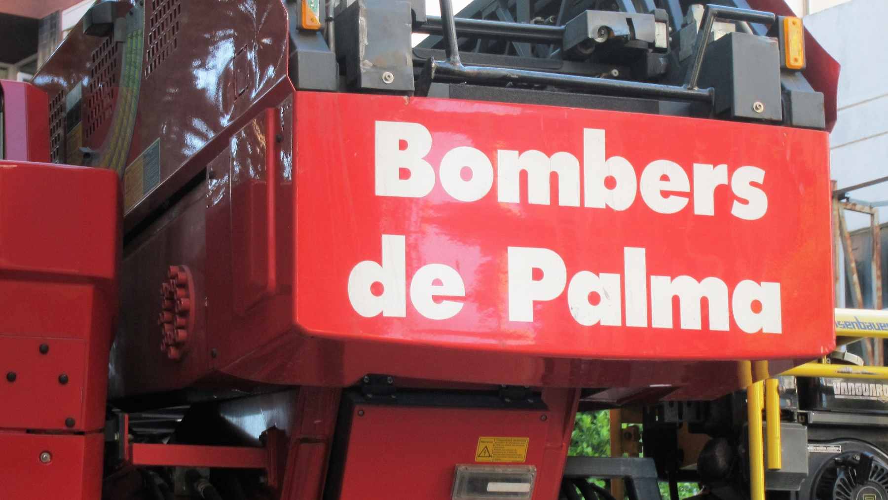 Un camión de Bomberos de Palma. EUROPA PRESS