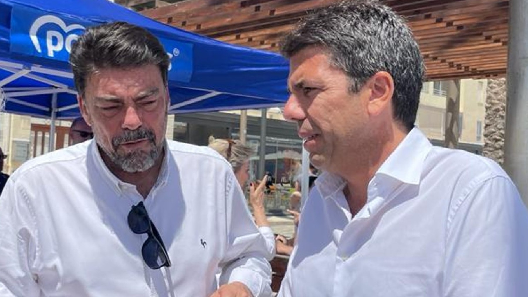 Carlos Mazón con el alcalde y candidato a la Alcaldía de Alicante Luis Barcala.