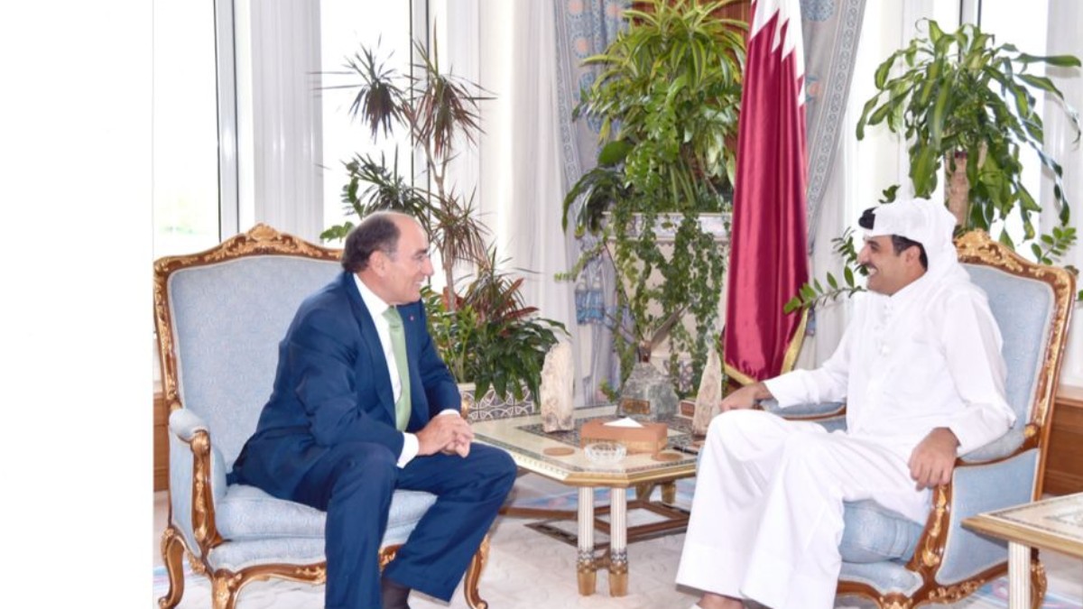 Ignacio Sánchez Galán y el emir de Qatar, Tamin bin Hamad Al Thani.