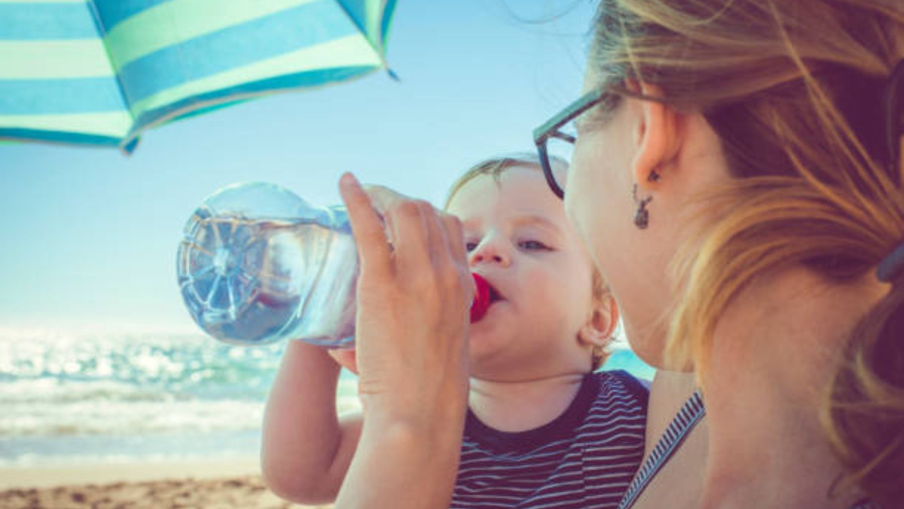 Descubre cómo hidratar bien a los niños.