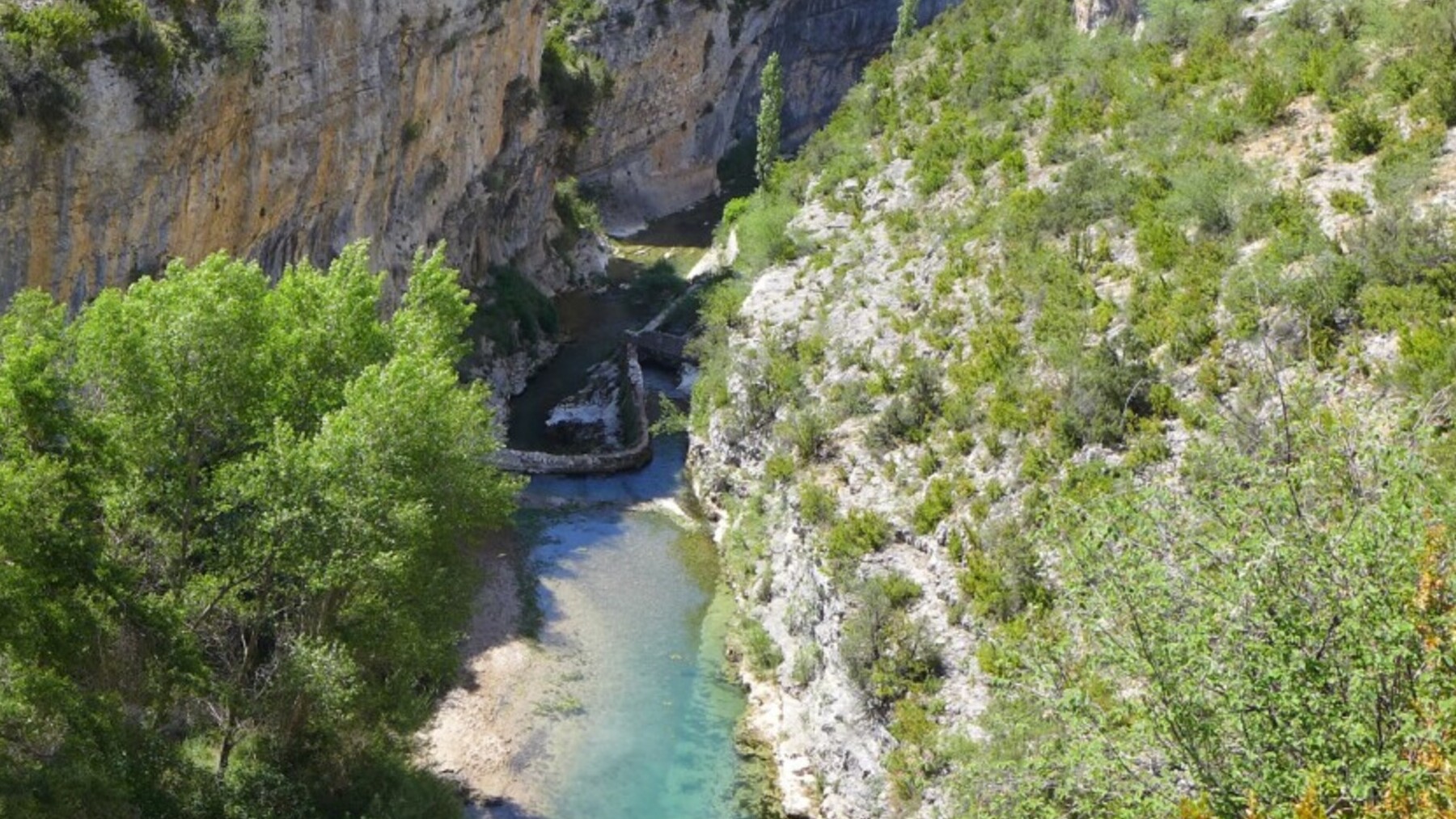 Cañón en España