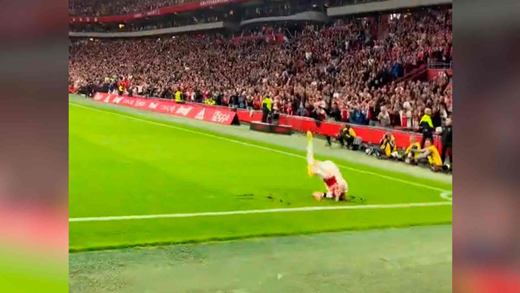 vídeo celebración jugador Ajax