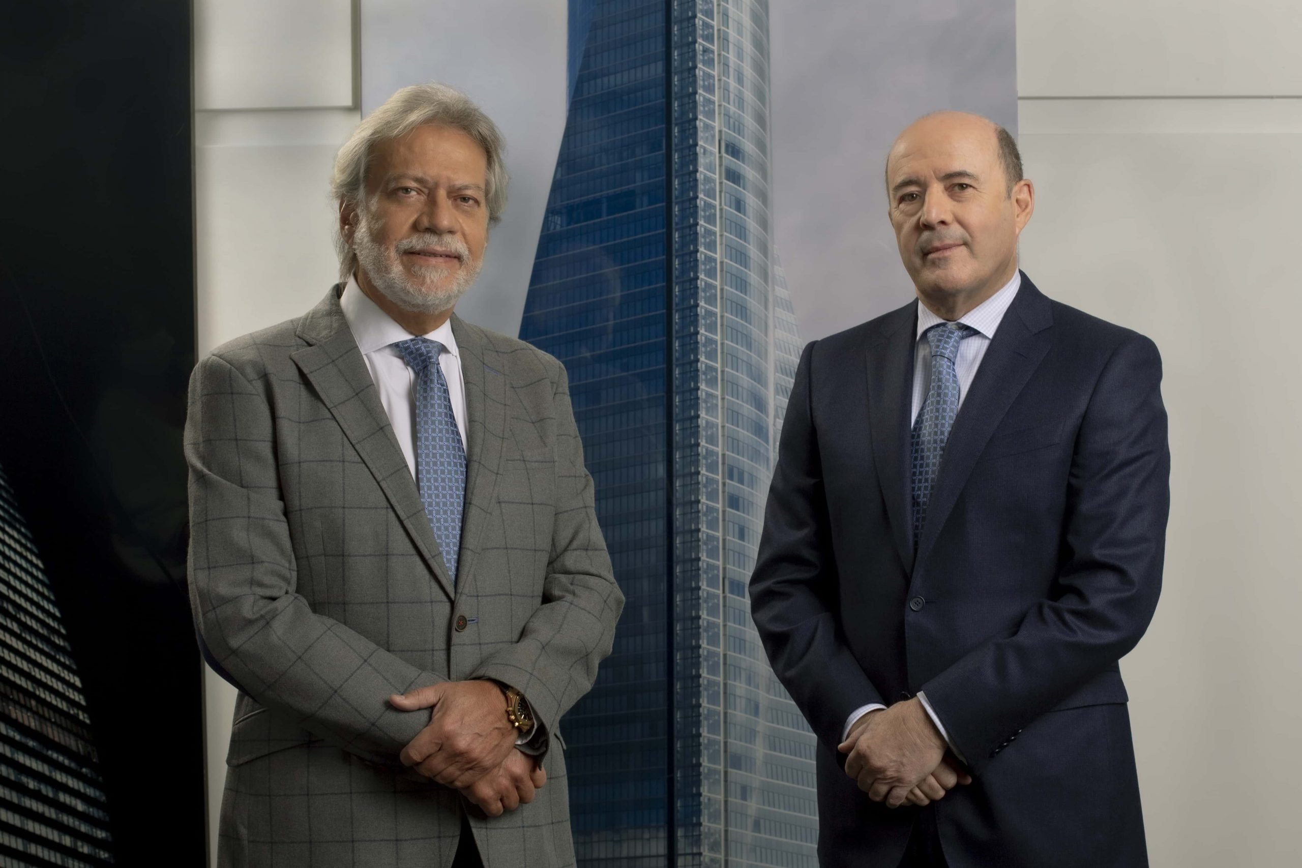 Luis Amodio (izquierda) y José Antonio Fernández Gallar, presidente y CEO de OHLA.
