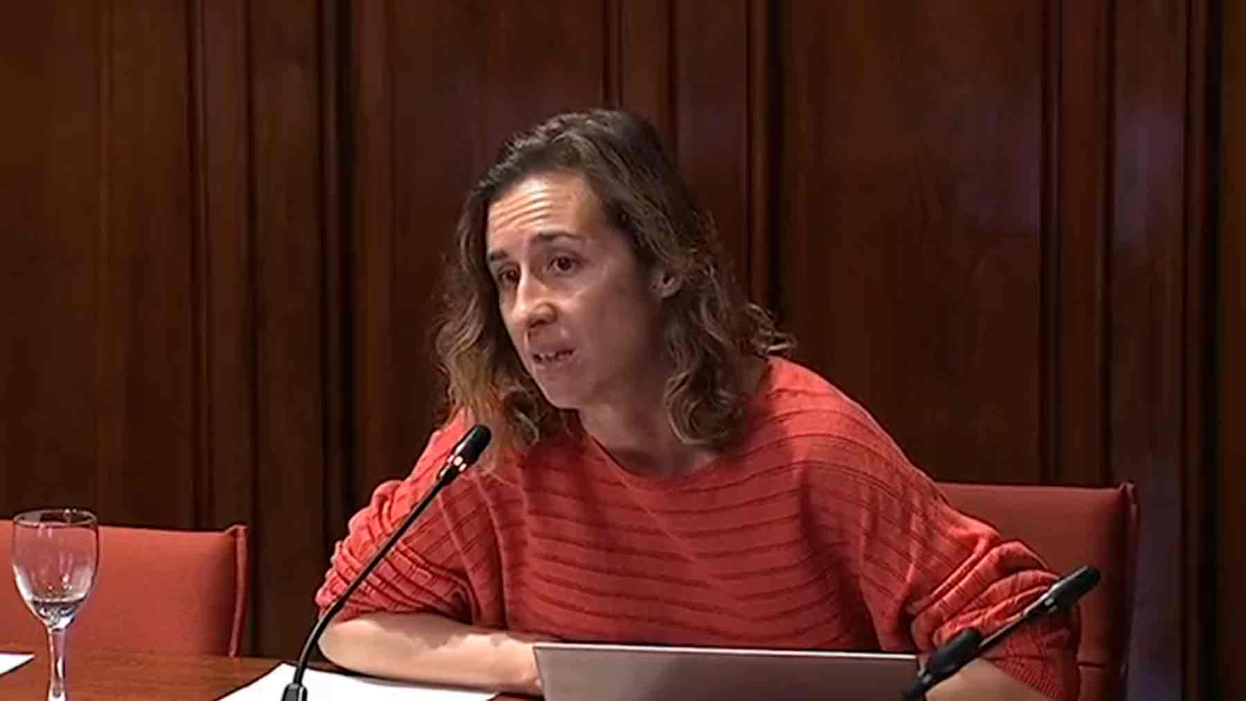 Laia Estrada, la diputada que se niega a hablar en castellano