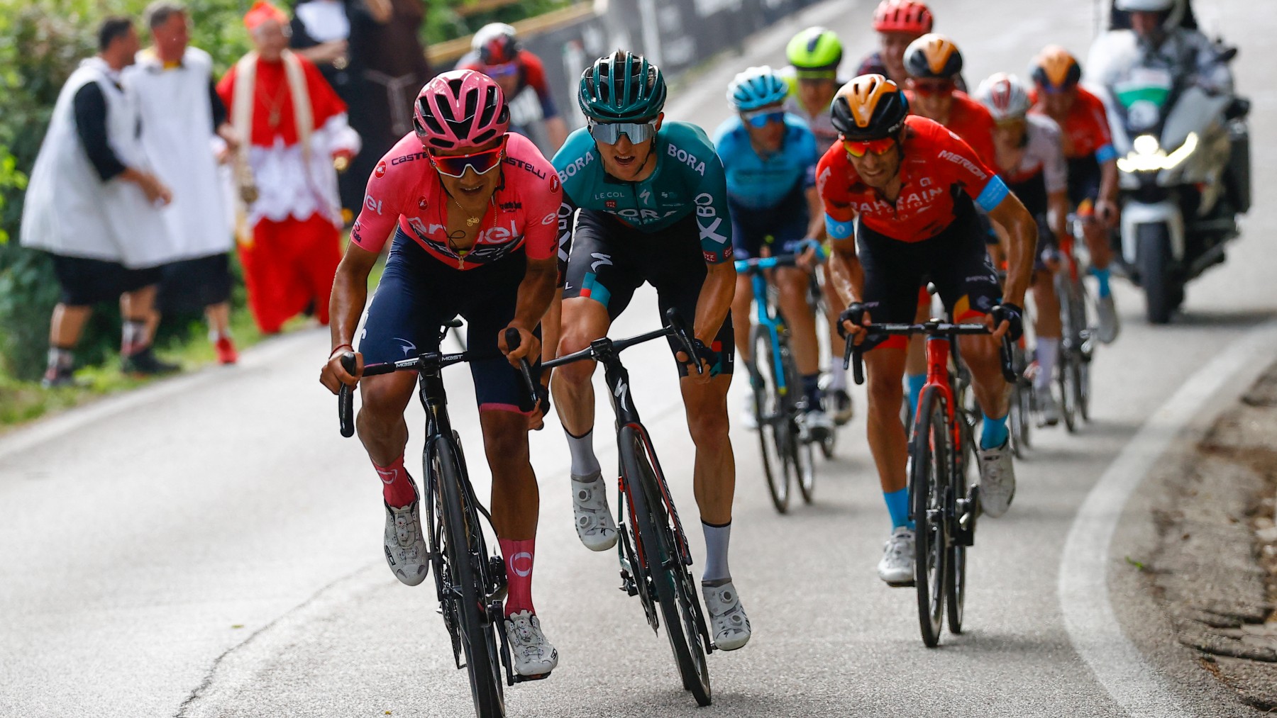 Carapaz resiste en el Giro de Italia.