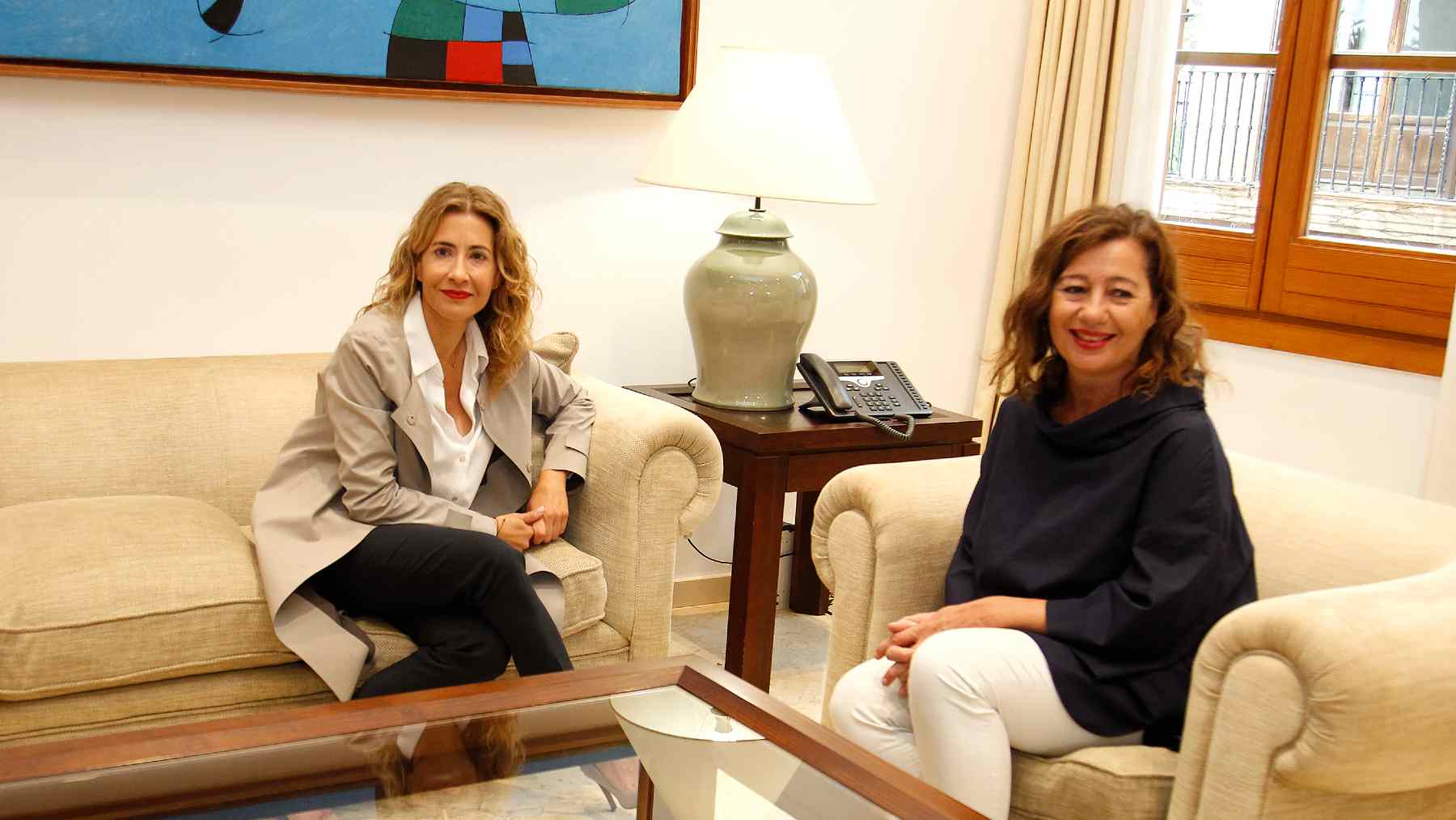 La ministra Raquel Sánchez y la presidenta Armengol, el viernes en el Consolat.