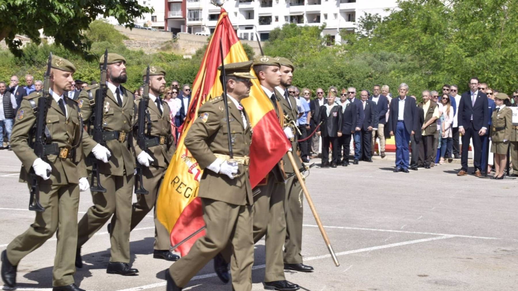 Acto de jura de bandera por personal civil celebrado este sábado en Alaior.,