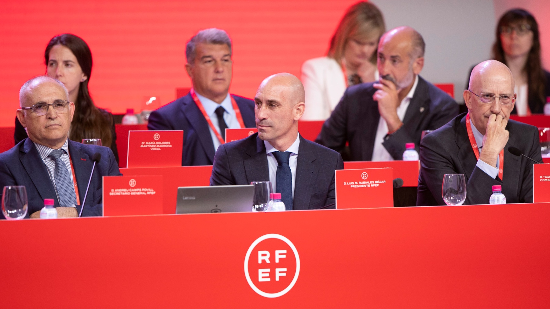 Rubiales preside la Asamblea de la RFEF. (EFE)