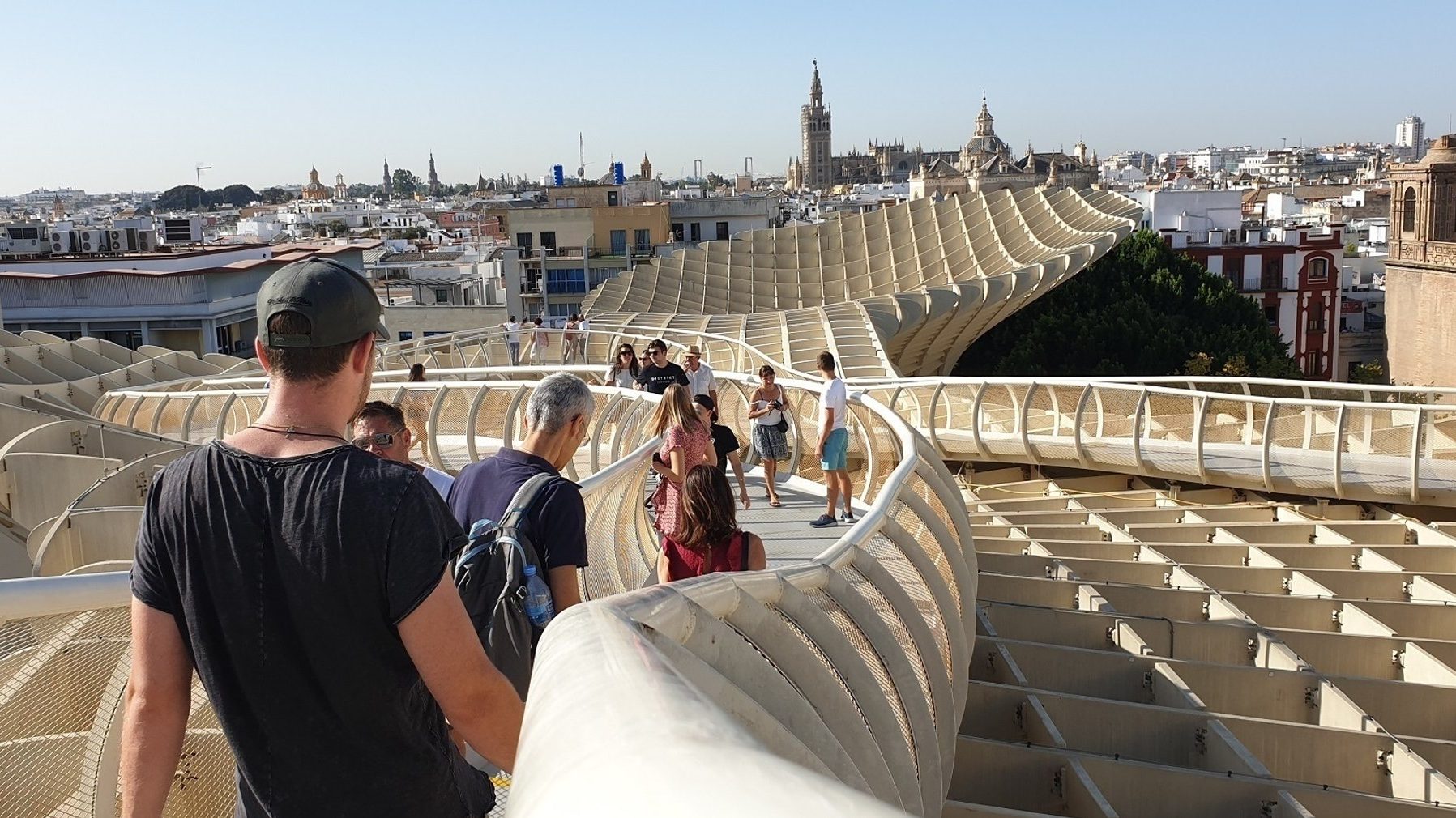 Turistas en Las Setas de Sevilla (AYUNTAMIENTO DE SEVILLA).