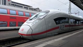 Cinturón de seguridad en trenes