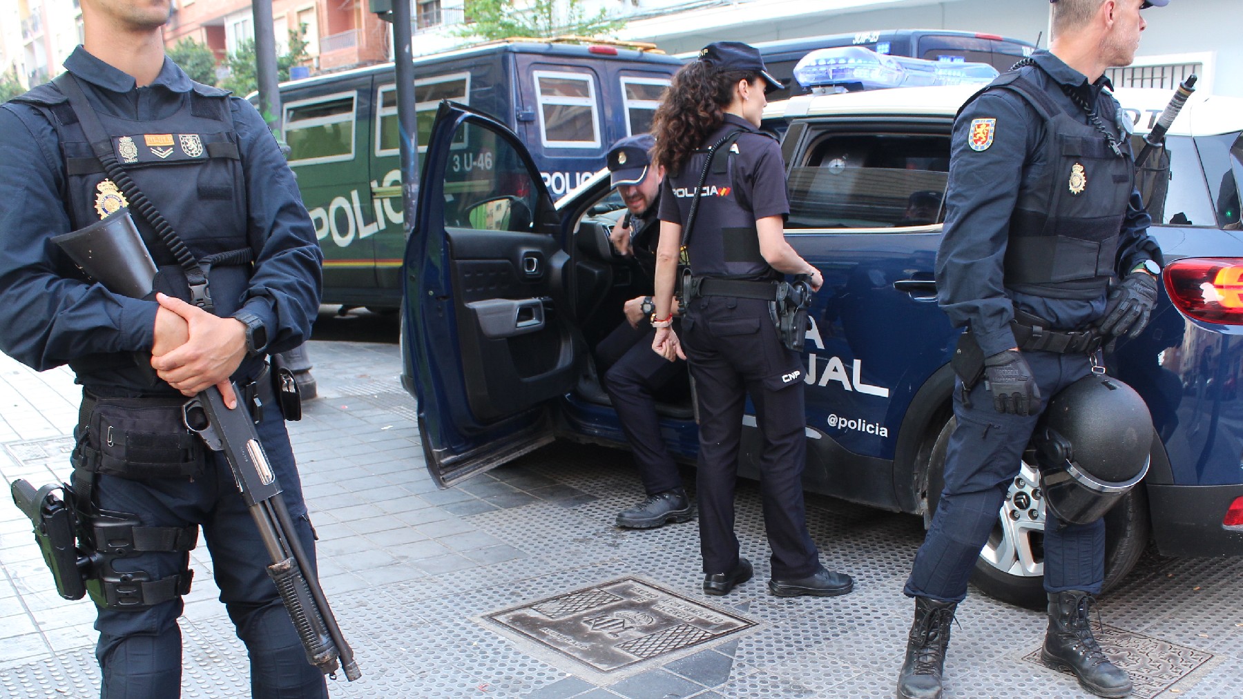 Control policial, la pasada semana en el barrio valenciano de Orriols.