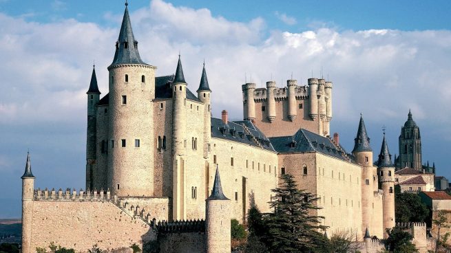 El impresionante castillo de España sacado de una película de Disney para visitar en un día