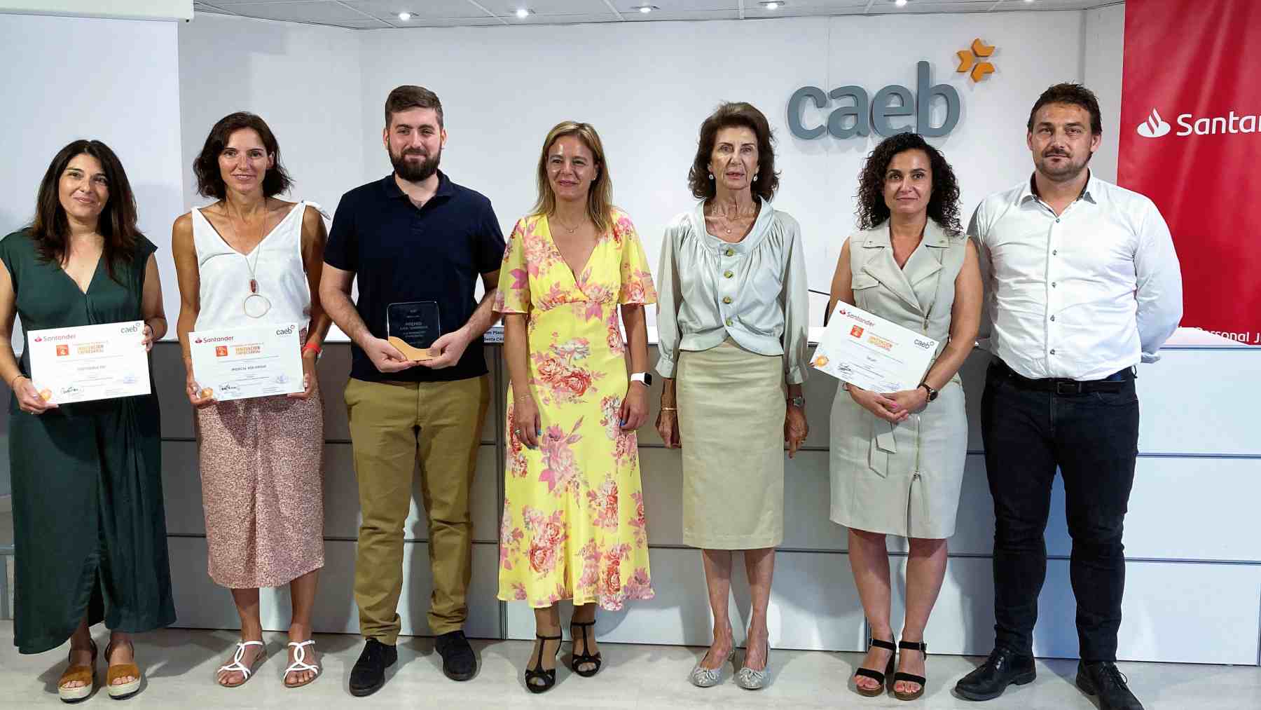 Ganadores de la VI edición de los Premios a la Innovación Empresarial para pymes. CAEB