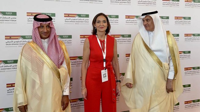 Reyes Maroto ve «potencial» en Arabia Saudí