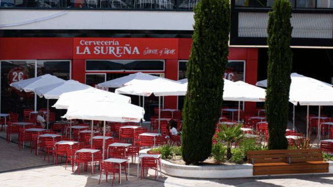 Cervecería La Sureña Jarras y Tapas, Restalia relanza su icónica marca