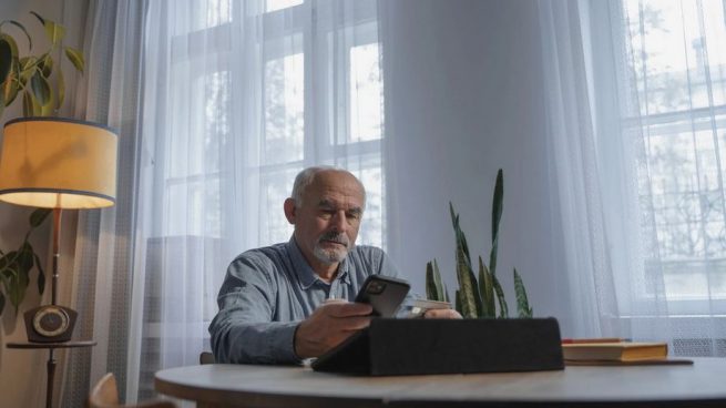 Edentulismo: la razón de por qué se produce la pérdida de dientes en los mayores