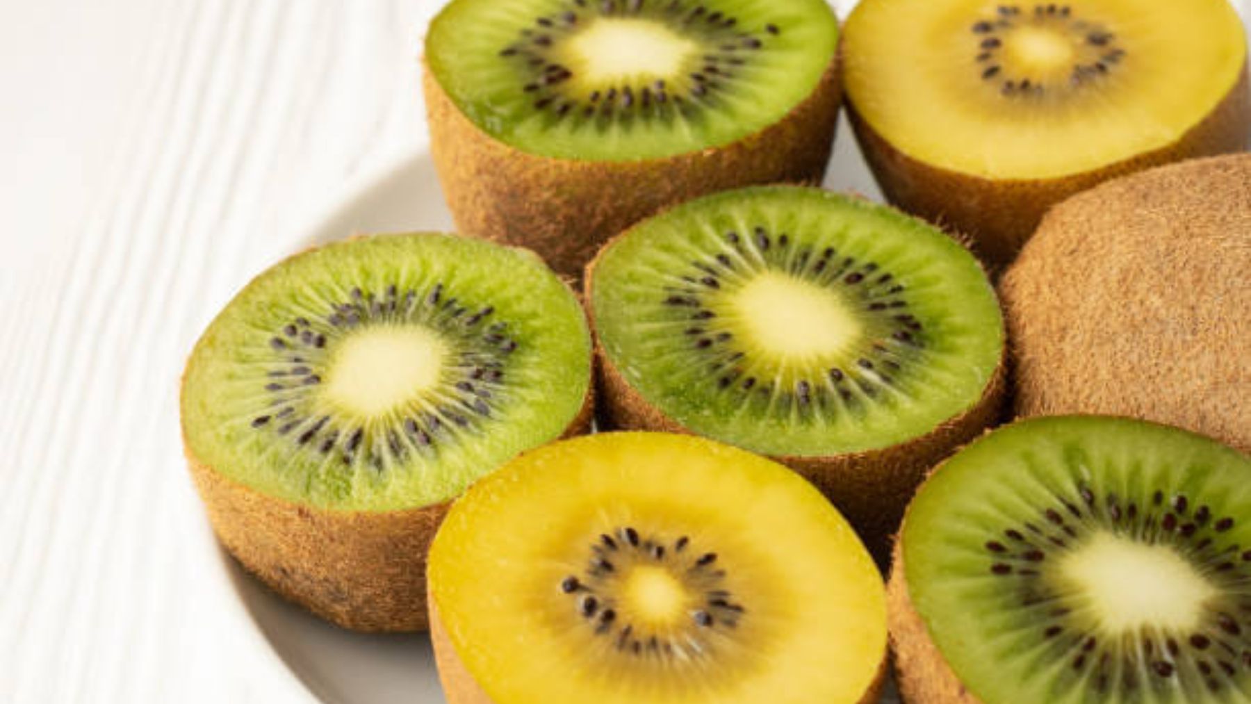 diferencias-entre-el-kiwi-verde-y-el-kiwi-amarillo