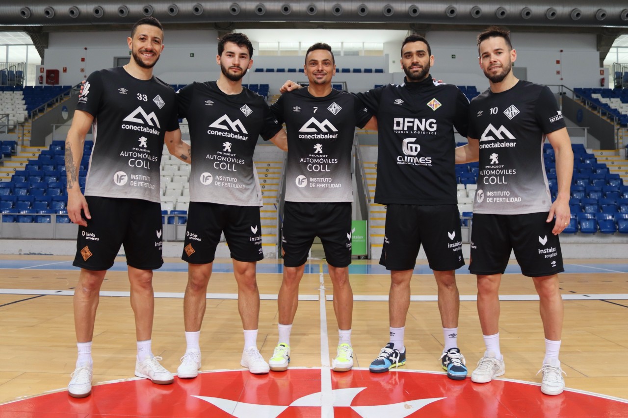 Cainan, Gordillo, Mancuso, Tomaz y Marlon posan juntos