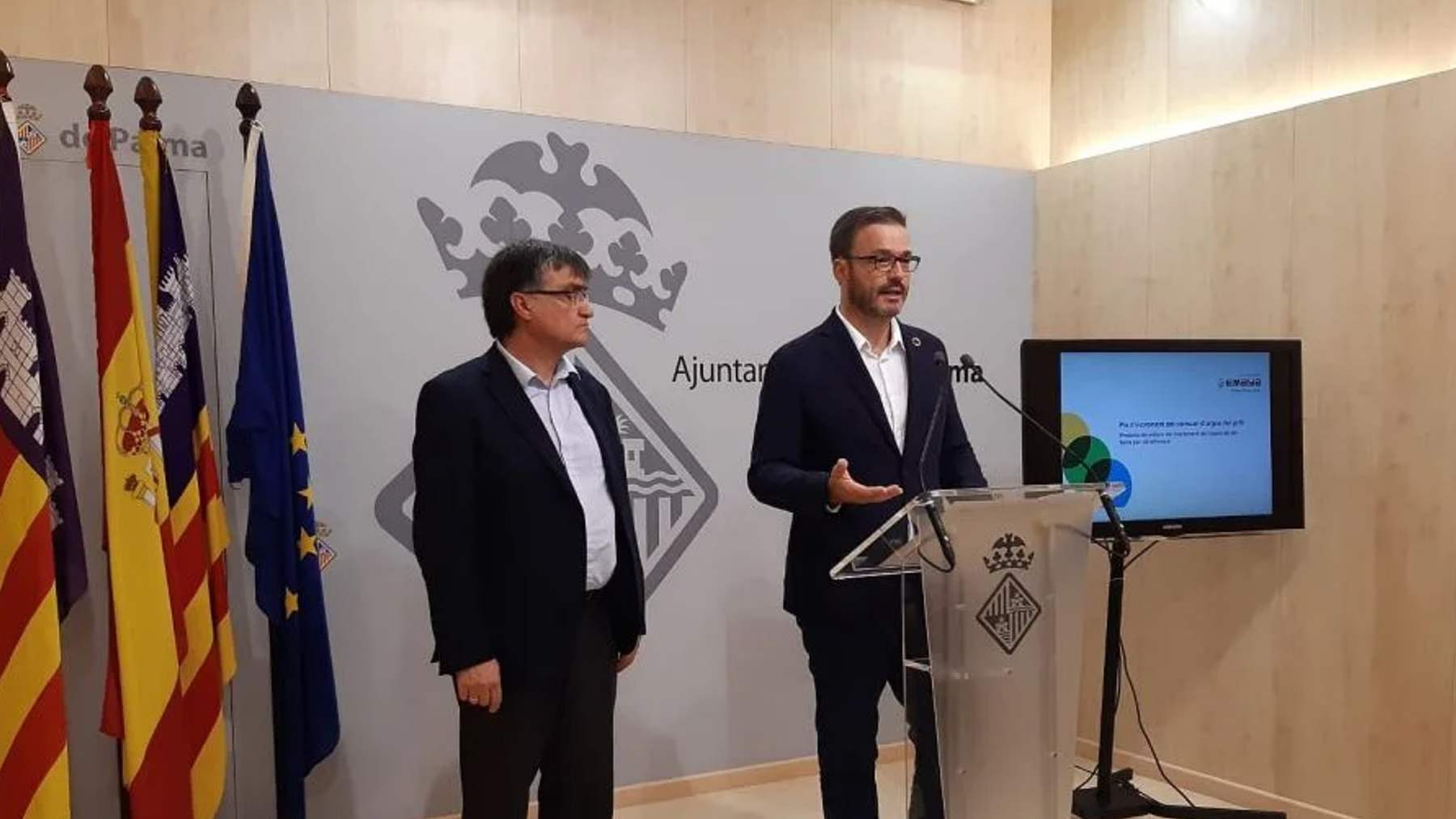 El alcalde de Palma, José Hila, y el presidente socialista de la empresa municipal, Emaya, Ramon Perpinyà.