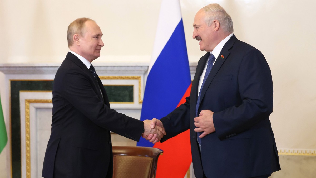 El presidente ruso, Vladimir Putin, y su homólogo bielorruso, Alexander Lukashenko.
