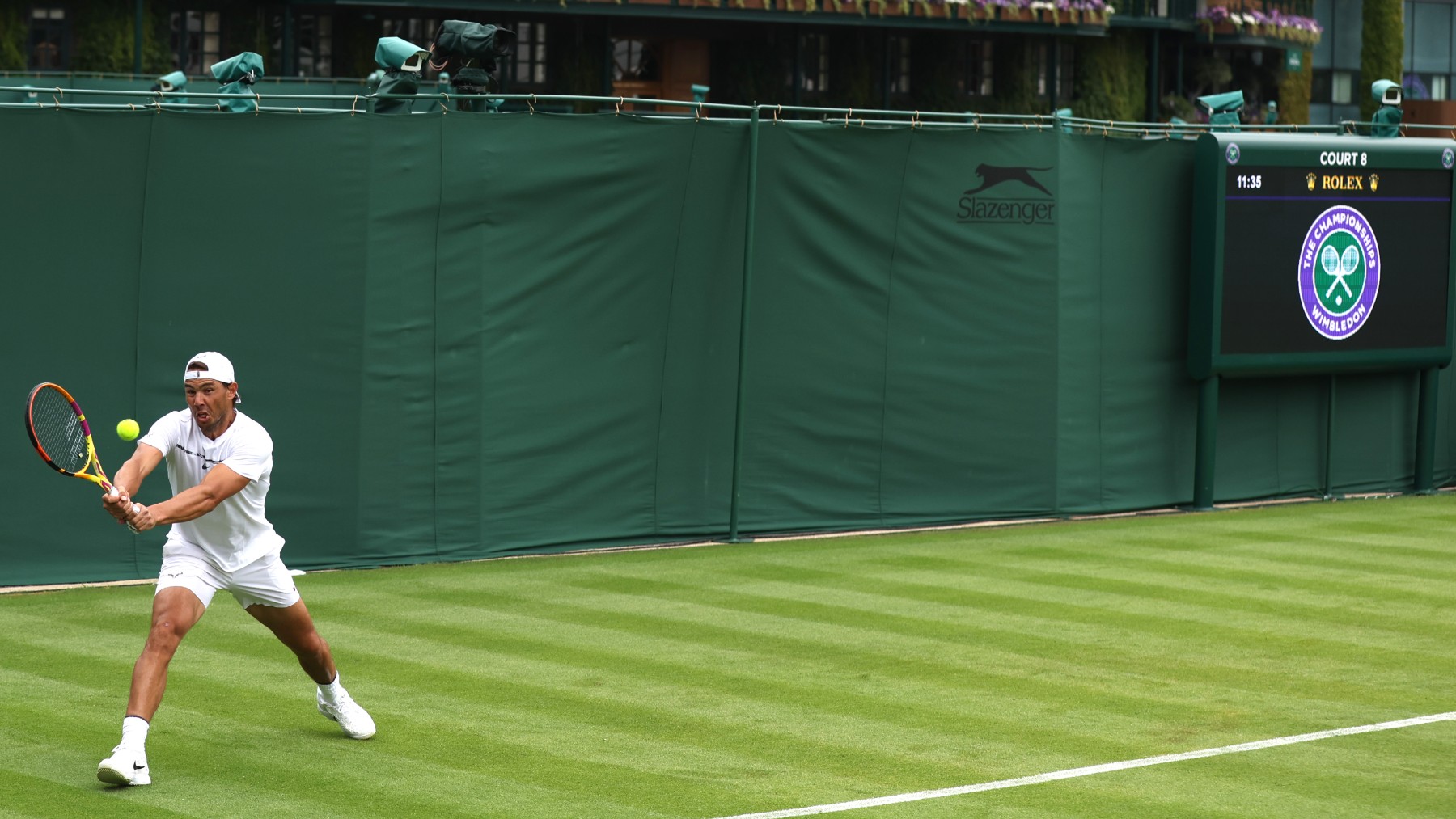 Rafa Nadal entrenando antes de Wimbledon 2022. (Getty)