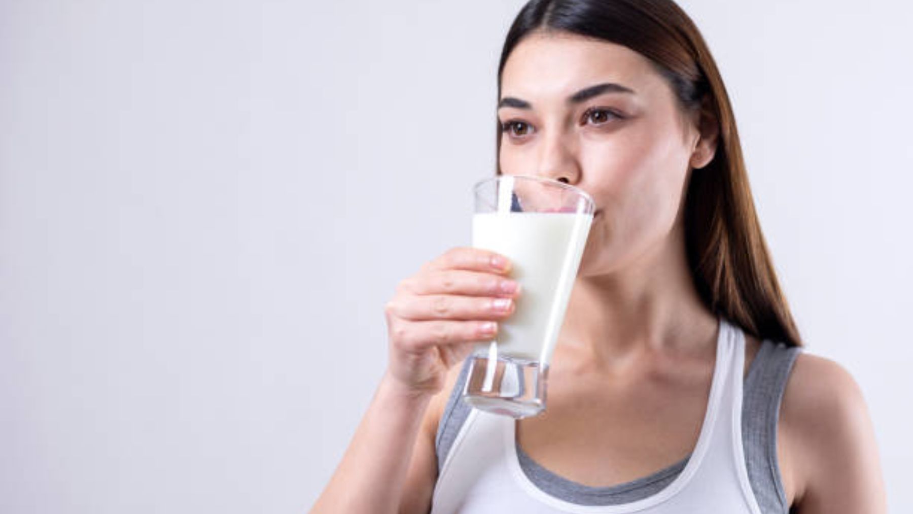Descubre qué le pasa a tu cuerpo si bebes leche a diario