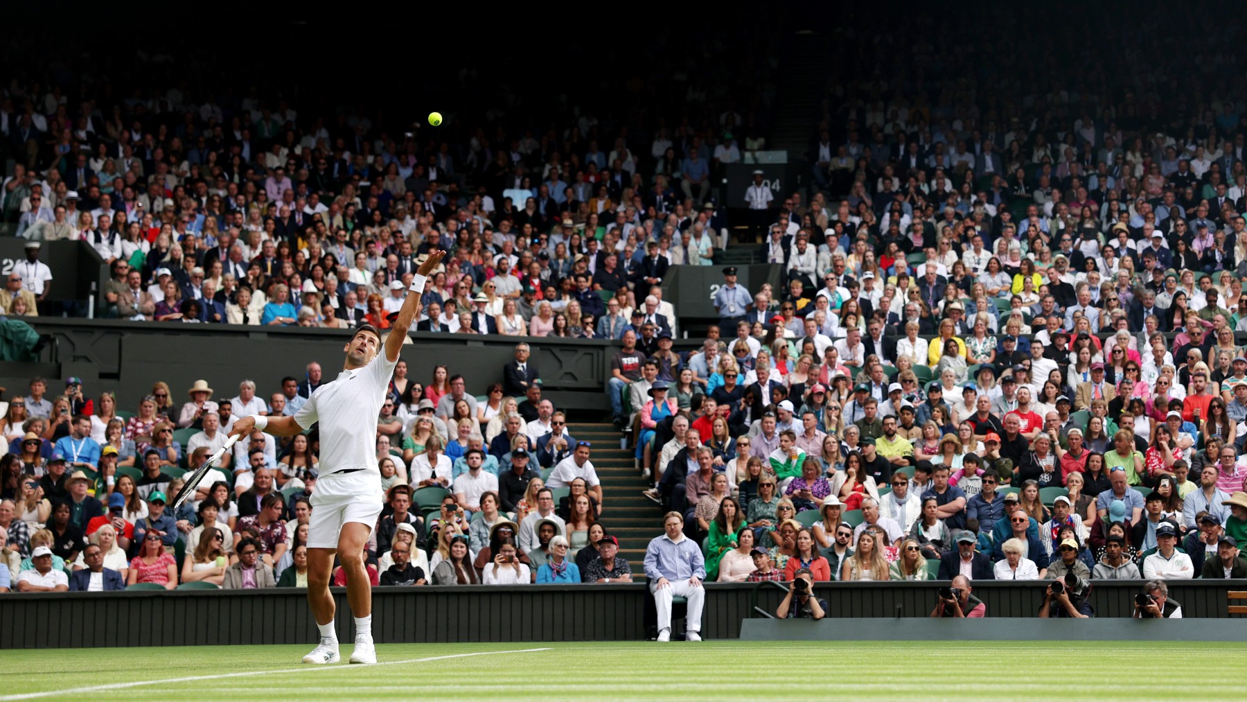 Novak Djokovic, en un partido en Wimbledon 2023. (Getty)