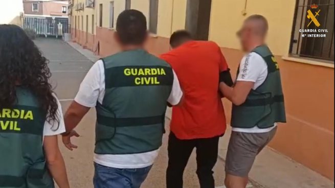 Un inmigrante ilegal viola y deja tiradas con lesiones graves a dos mujeres en Roquetas