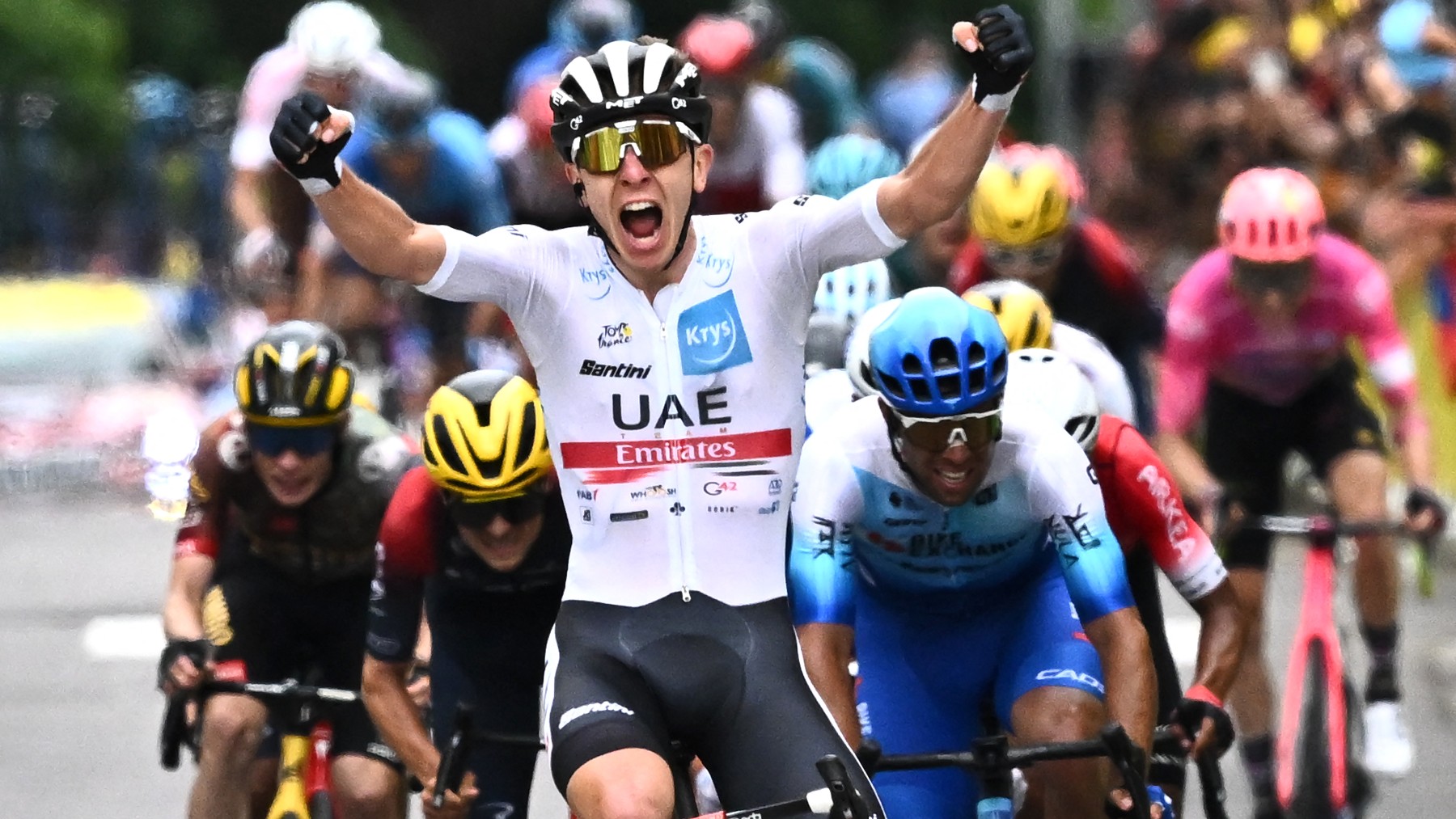 Pogacar celebra su primera victoria en el pasado Tour. (AFP)