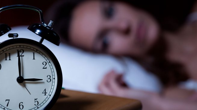 Un estudio noruego alerta de la grave epidemia a la que se enfrentan los jóvenes con un aumento del insomnio por esta causa