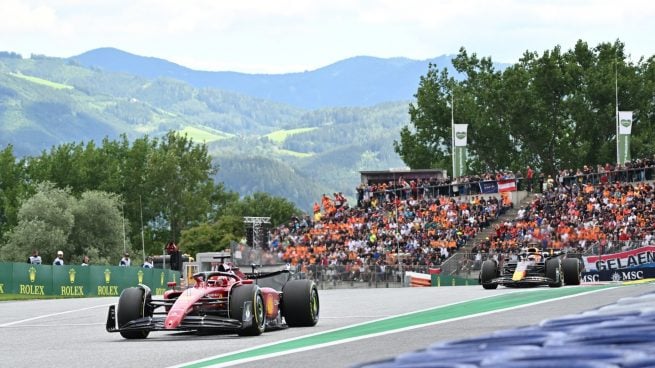 Triunfo para Leclerc y drama para Sainz: el Ferrari le dejó tirado cuando peleaba por la victoria