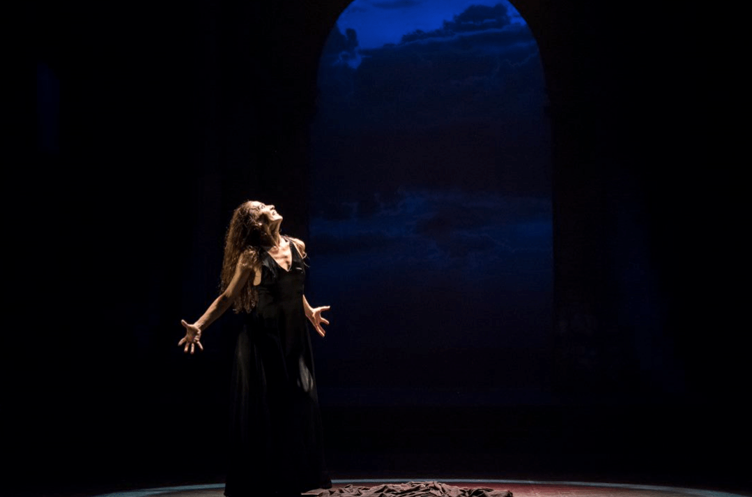 ‘Medea’ brilla en Gran Vía con una actuación magistral de la bailarina Helena Martín
