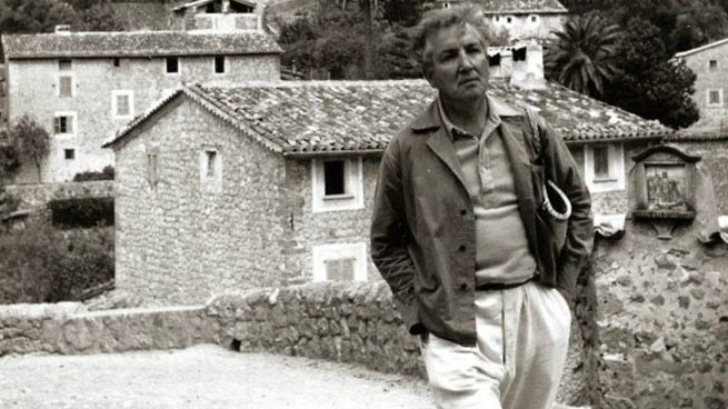 Robert Graves.