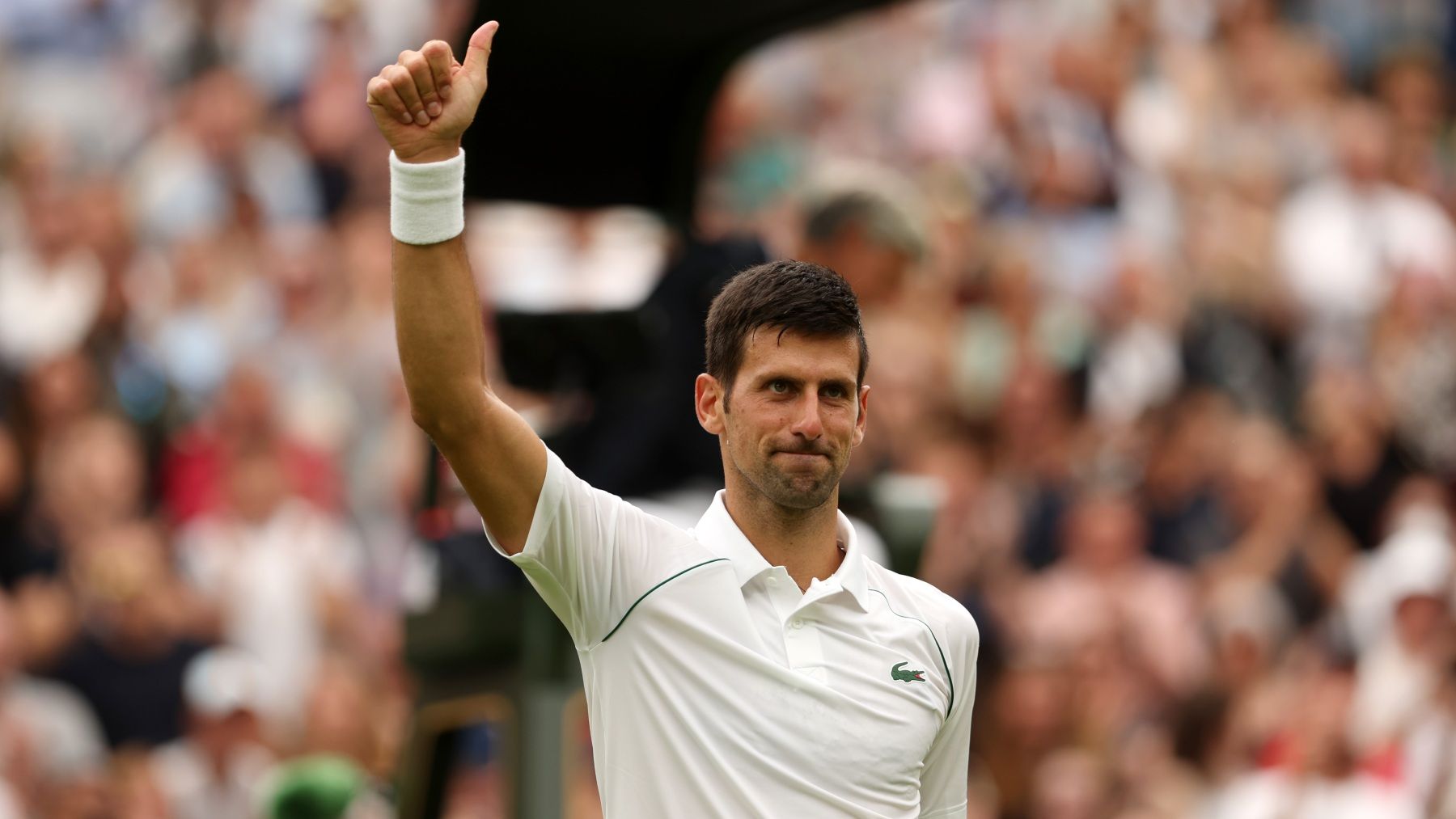 Novak Djokovic, durante un partido en Wimbledon. (Getty)